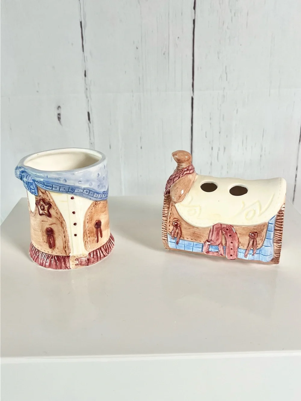Vintage Ceramic Western Cowboy Saddle Toothbrush Holder & Cup Bathroom Set